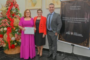 Imagem da notícia - Amazonprev recebe Prêmio de Regularidade de Dívidas Judiciais – na categoria Selo Ouro