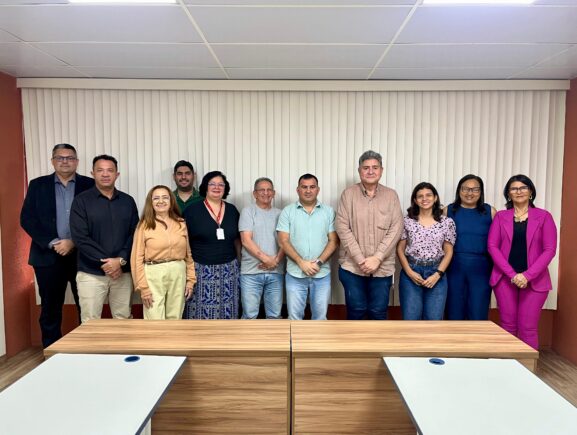 A Amazonprev recebe visita técnica do Acreprevidência