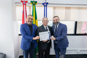 Imagem da notícia - TJAM premia entidades contempladas com selos Ouro e Diamante de Precatórios